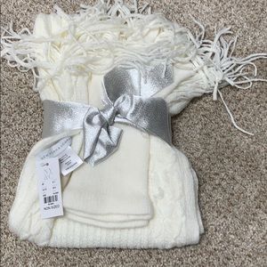 NY&Company scarf/glove gift set. New with tags!